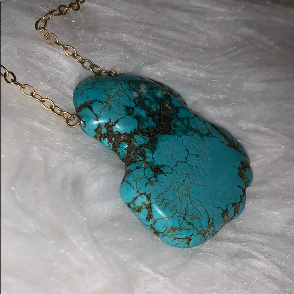 Turquoise stone necklace - Picture 2 of 2